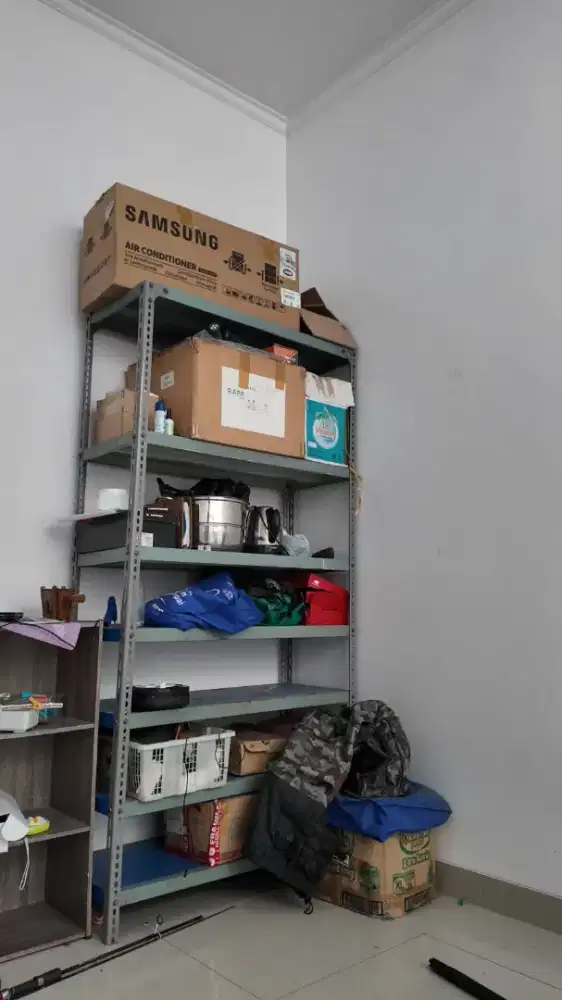 Lemari besi 7 susun kokoh