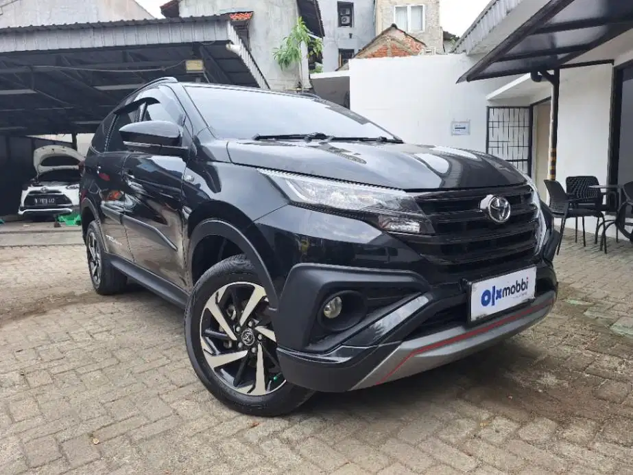 DP MURAH Toyota Rush 1.5 TRD Sportivo Bensin-AT 2018  CUKOB