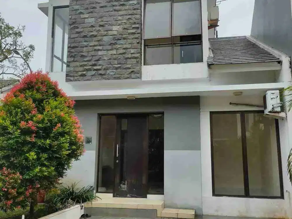 Rumah Hoek 2 lantai Siap Huni di Graha Serpong