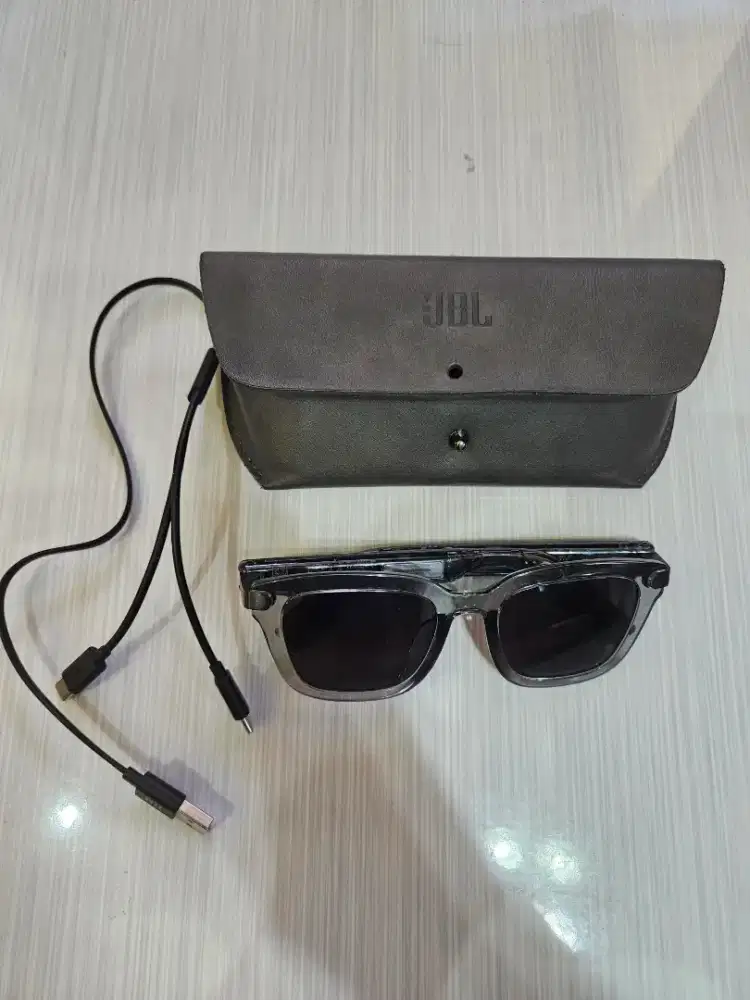 Kacamata JBL (Mulus)