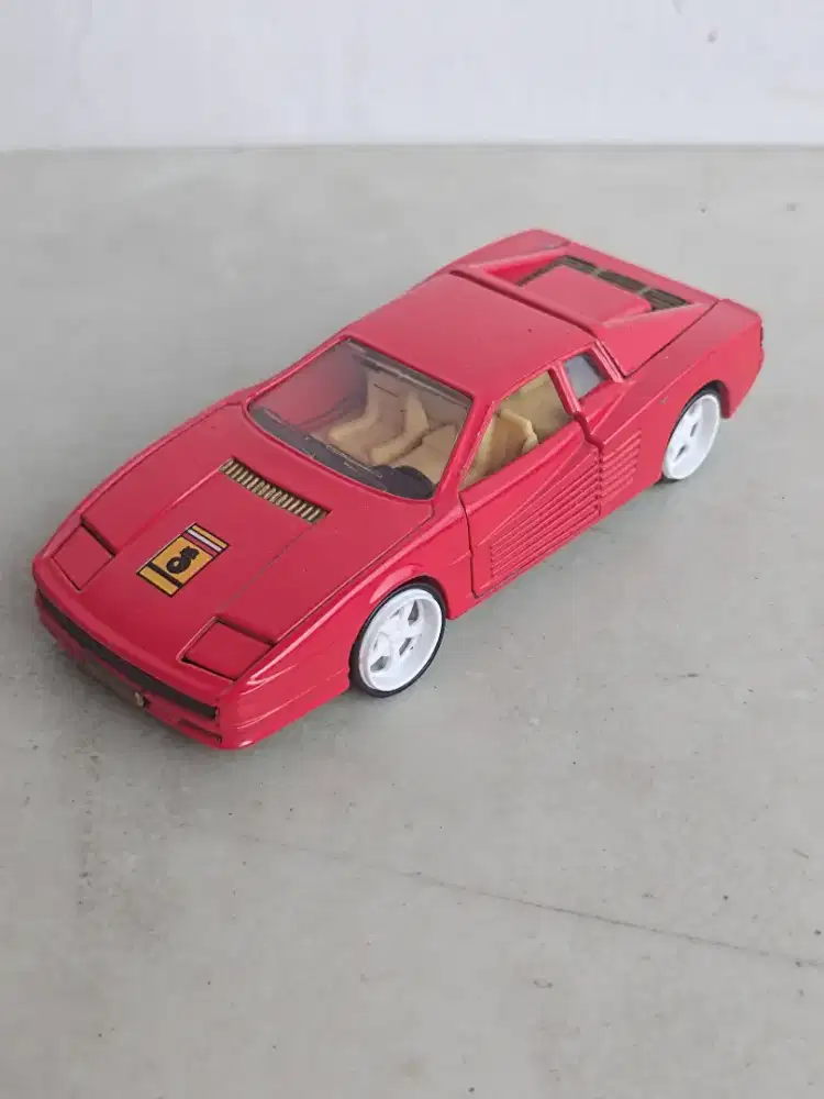 Ferrari Testarossa Merah Replika Non Brand Diecast Mainan Pullback