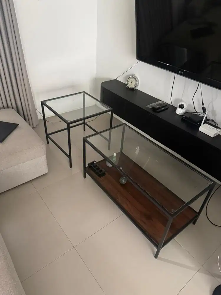 Meja ruang tamu mewah