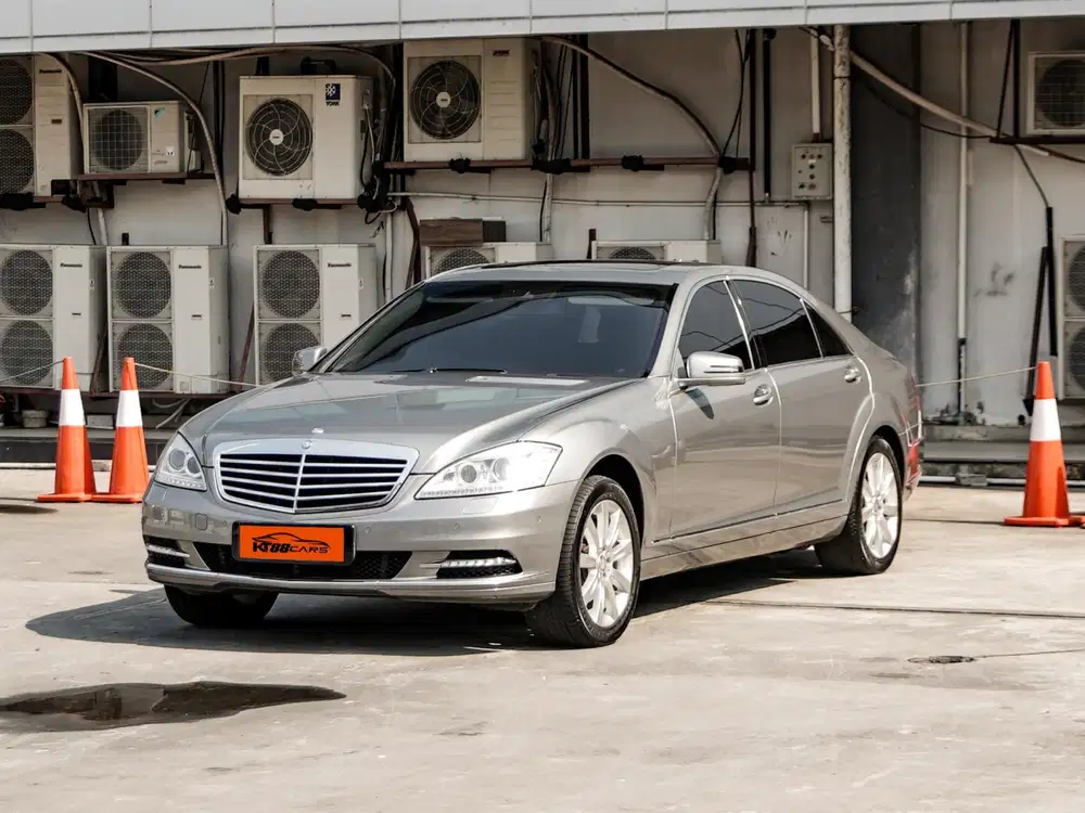 Mercy S300L 2010 abu abu ganjil