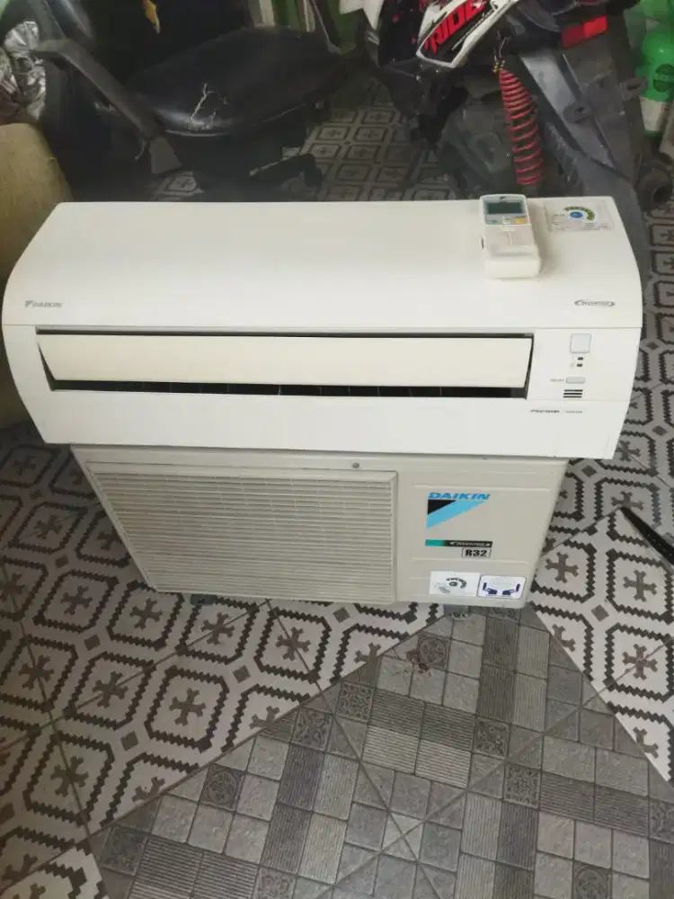 AC Daikin inverter 1/2 pk R32