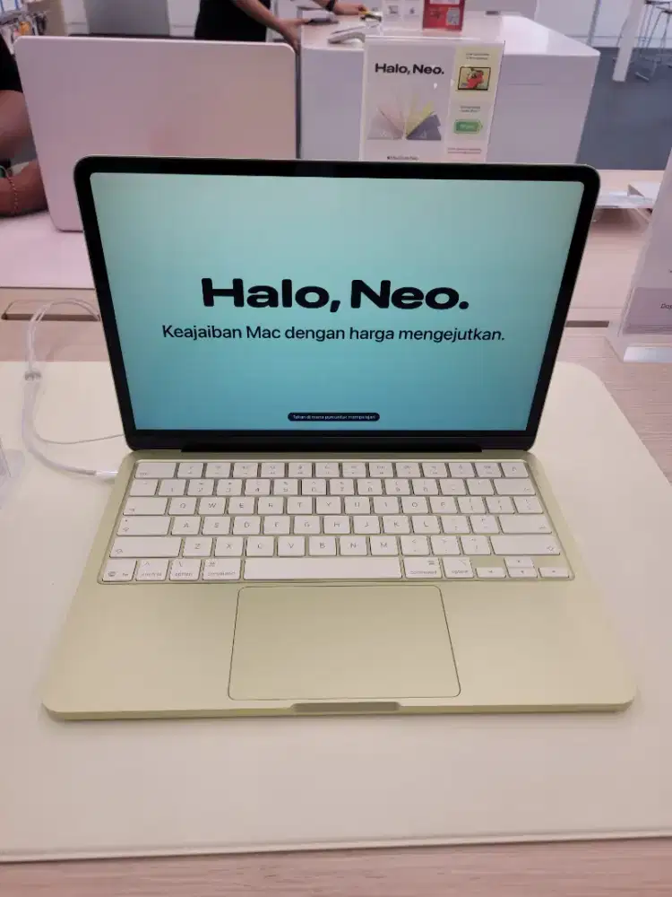 Promo MacBook Neo bisa kredit cicilan ringan tanpa DP