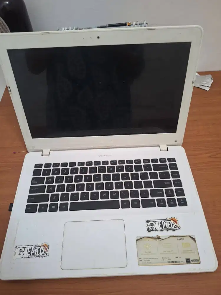 Unit laptop asus 8/1tb seken