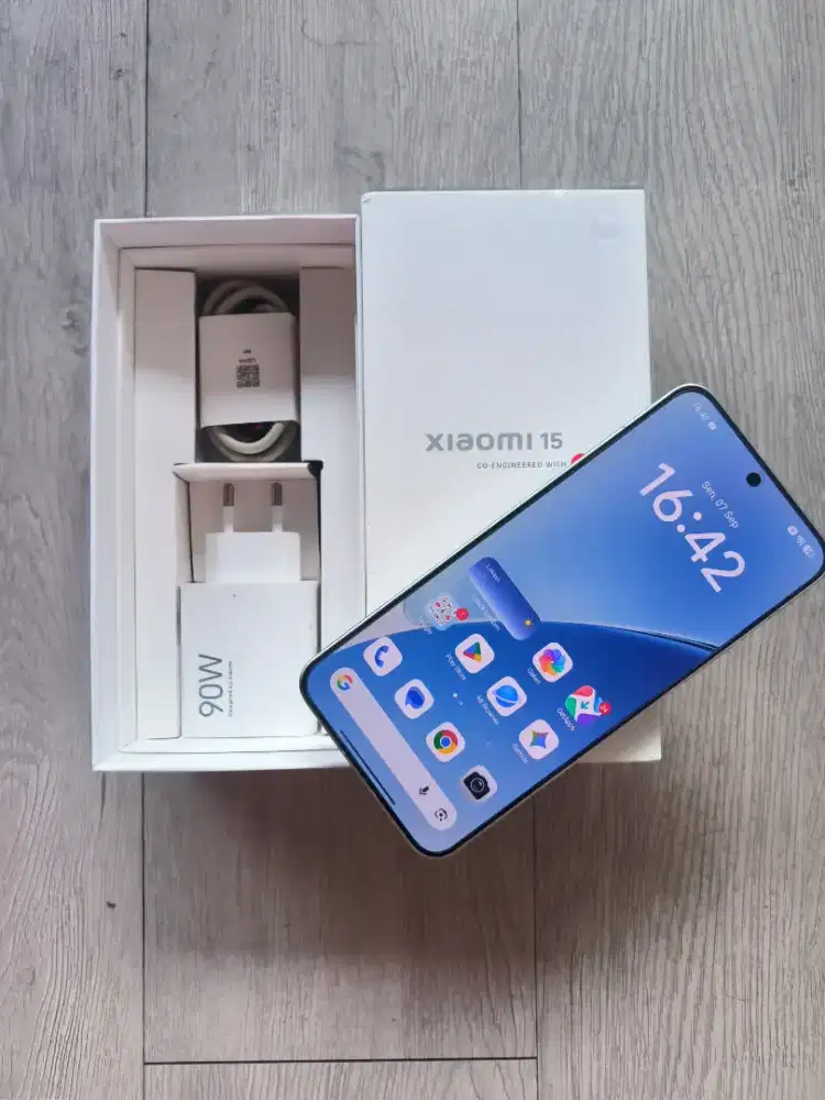 Xiaomi 15 12/512GB Fullset Second