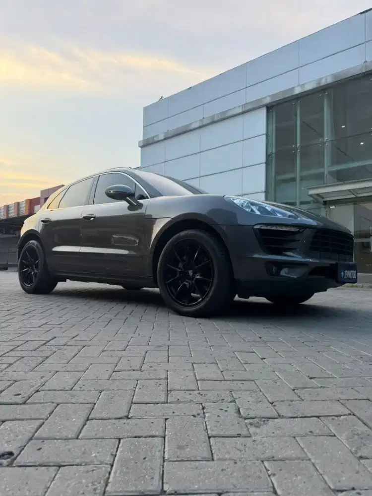 Porsche Macan S  2016
