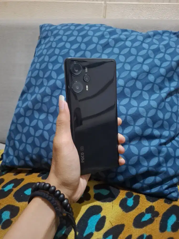 Poco F5 5G 12/256GB Normal Resmi Indonesia