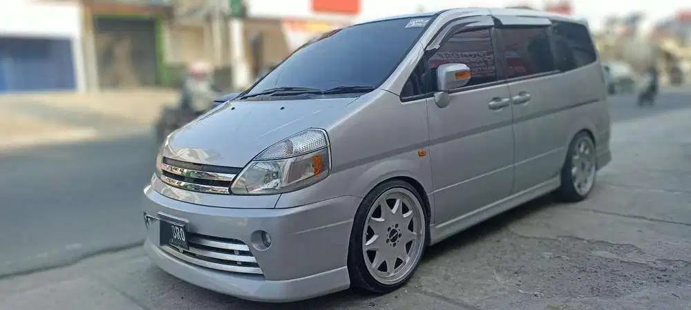 Nissan Serena HWS 2008 UpGrade Autech