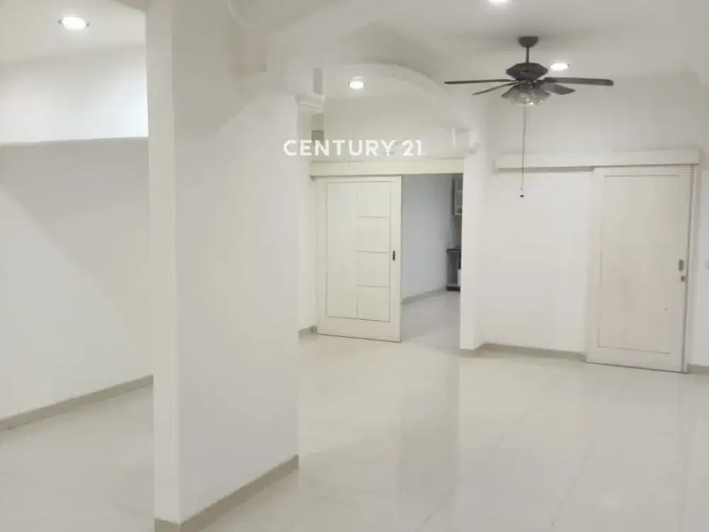 Harga Menarik Rumah Cluster Alamanda JGC LT 200m 4 KT SHM