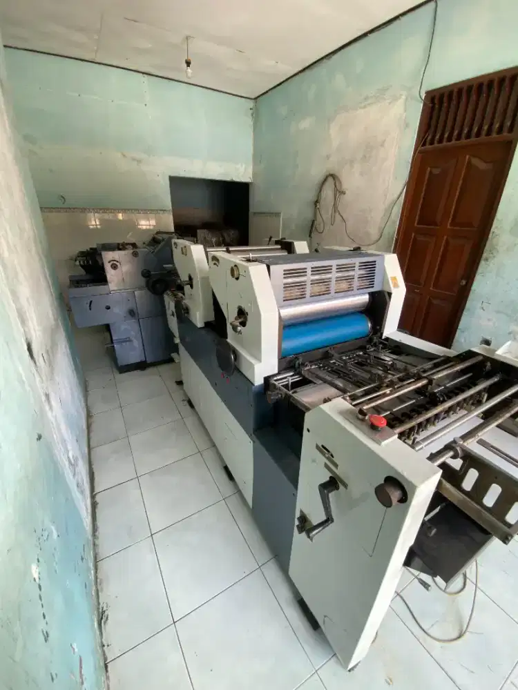 Paket mesin cetak offset percetakan gratis Pelatihan operator cetak