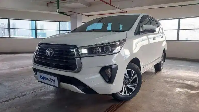 DP MURAH Toyota Kijang Innova 2.4 V Solar-AT 2022  C5ZBA