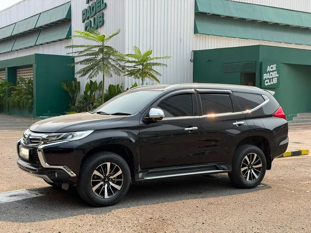 MITSUBISHI PAJERO SPORT DAKAR 2.4 AT 2019 - HITAM