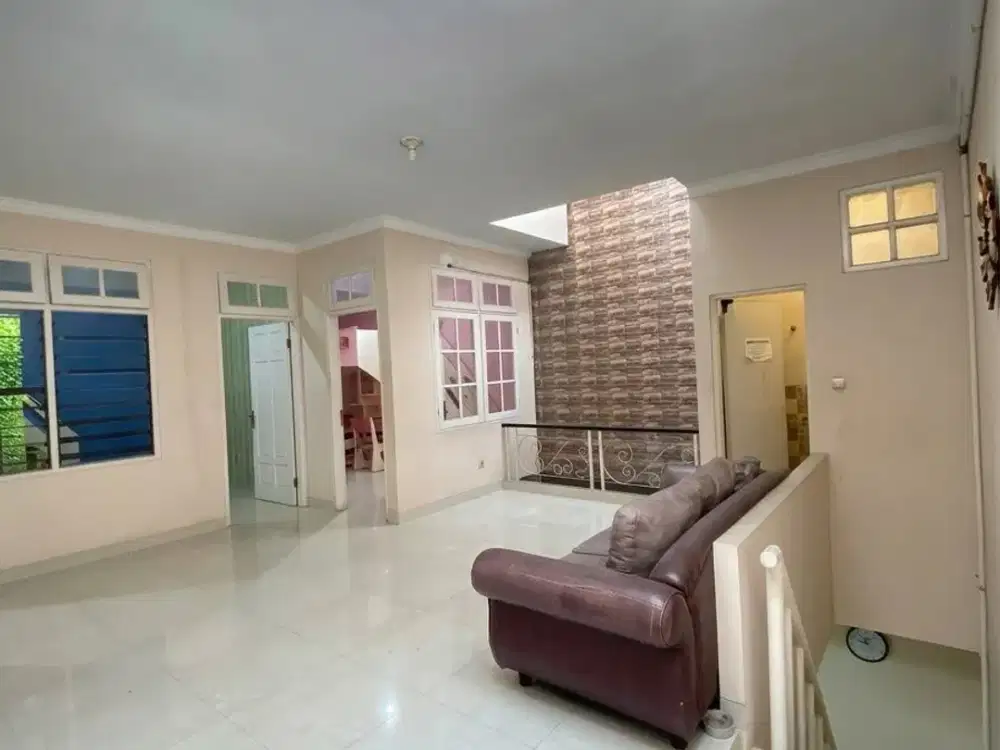 Di Jual Rumah Cluster Depan Kota Wisata Cibubur
