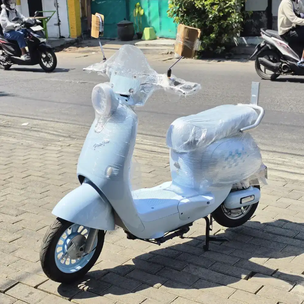 SEPEDA LISTRIK TERBARU DAN DESAIN MEWAH , DISKON 500 RIBU