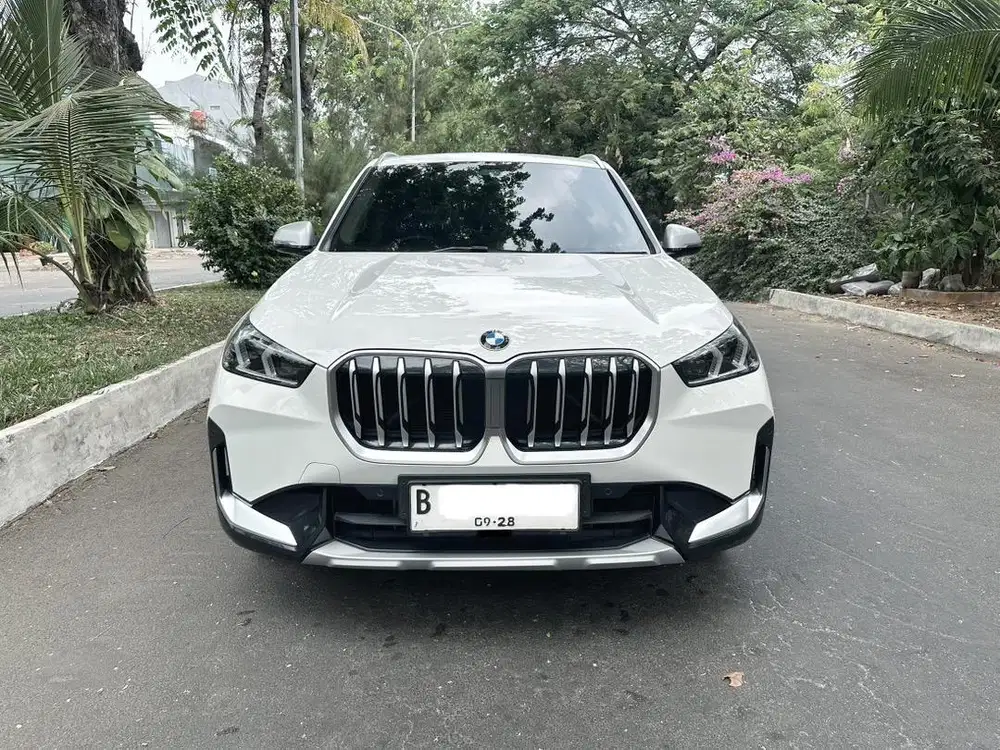 BMW X1 u11 2023 putih