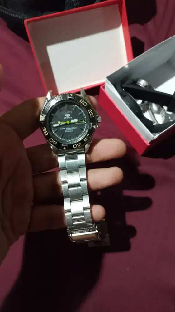 Jam tangan seiko 5 sport