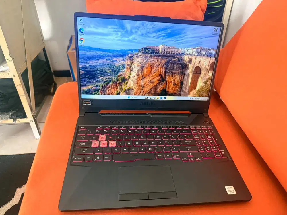 Laptop Gaming Asus TUF FX506L Core i7 GTX 1650