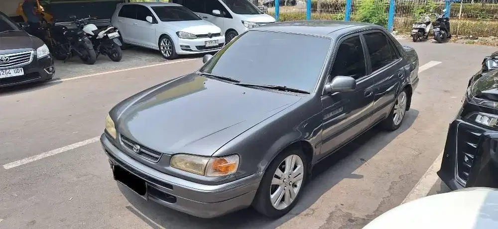 Corolla 1.6 AE A/T 2019/18 Abu Abu