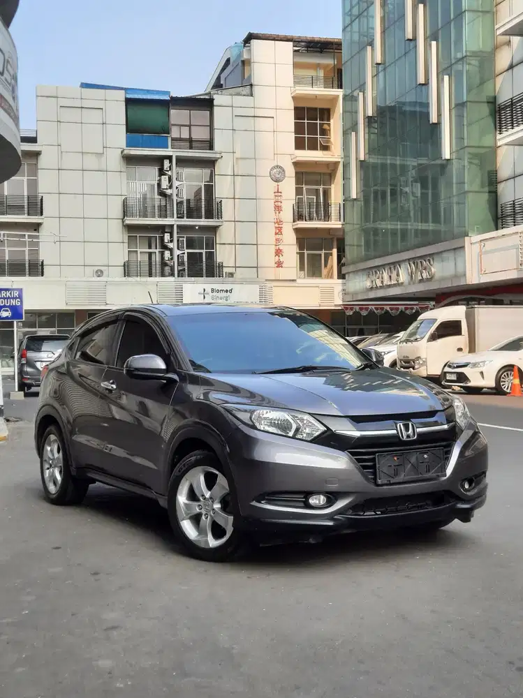 Honda HR-V 1.5 E AT 2016 Abu Metalik – Automatic 2017
