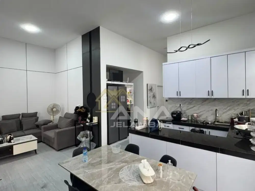 ANA RUMAH FULL FURNISHED UK 8X12M DI KOMPLEK KAVLING POLRI JELAMBAR