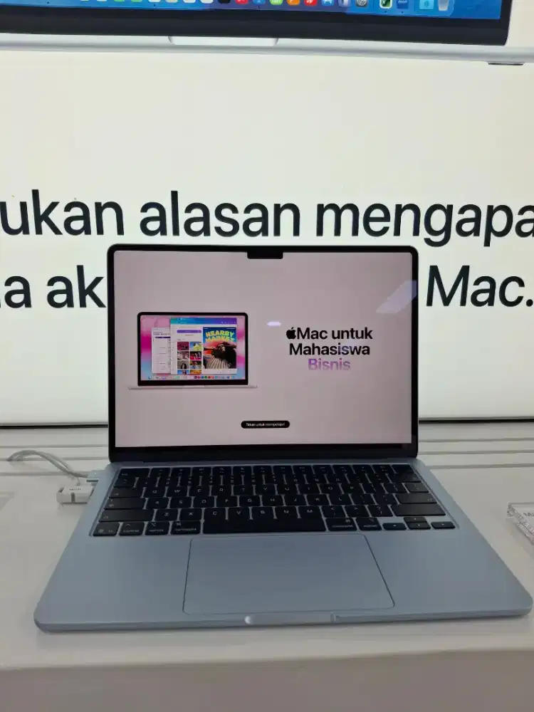 MacBook Air 13,6 inci 512GB