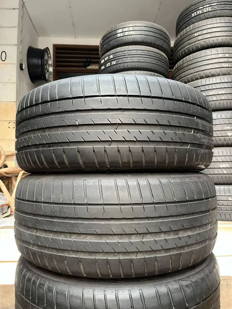 Ban Michelin Pilot Sport 4 RFT 245 45 r18 2Pcs