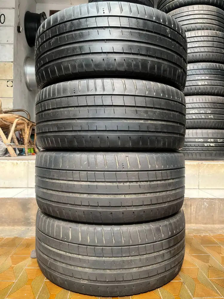 Ban Michelin Pilot Sport 5 235 45 r18 4Pcs