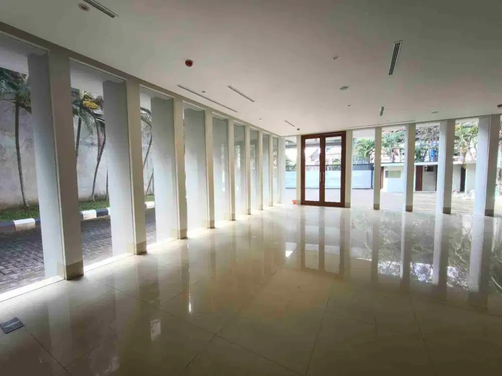 Gedung 3 Lantai jl pettarani Makassar 2415 mtr dekat Panakkukang