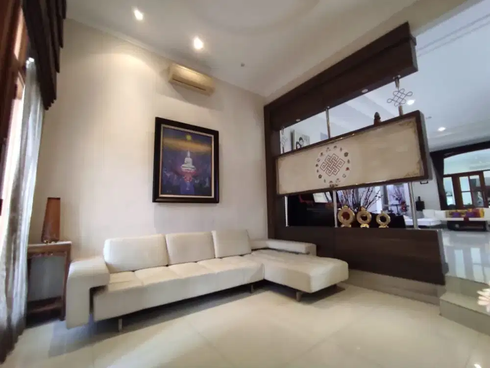 Dijual Cepat Rumah PIK 1 BGM, Hook, LT 425 m², LB 368 m², 3+2 KT, Semi Furnished, Rp 15.5 M Nego