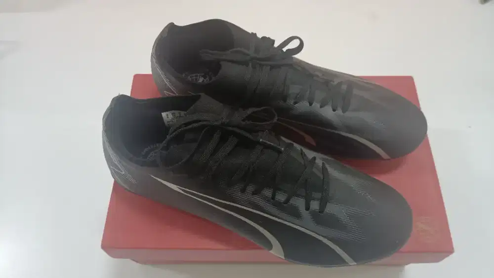 Sepatu Sepak Bola Puma Ultra Match FG/AG