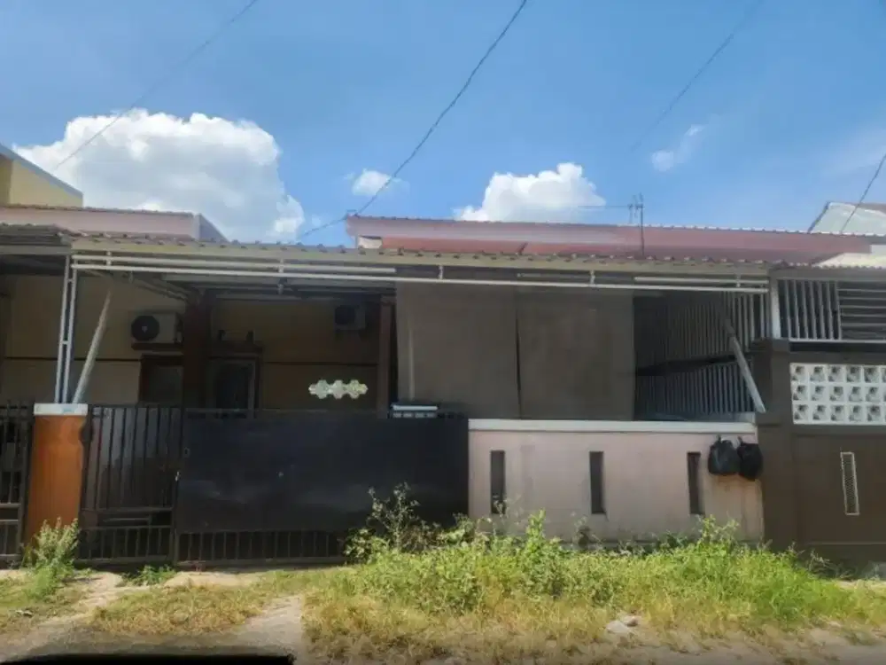 Dijual Rumah Makassar sekitar Jalan Metro Tanjung Bunga