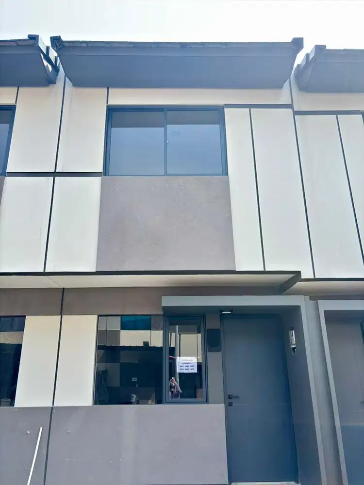 Disewakan Rumah XYZ Flo Park Serpong (tanpa perantara)