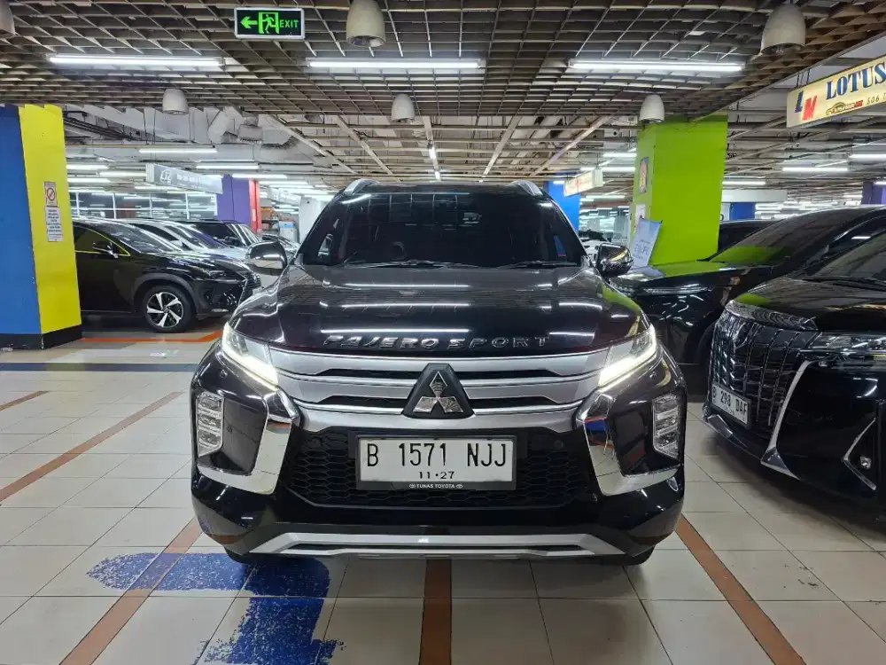 PAJERO SPORT DAKAR SUNROOF 2022 LIKE CONDITION