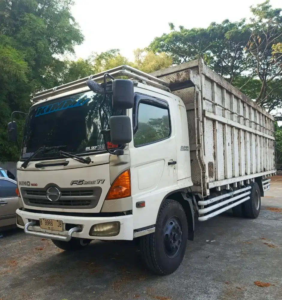 2012 Hino Engkel FG 235 JL Bak Sentral