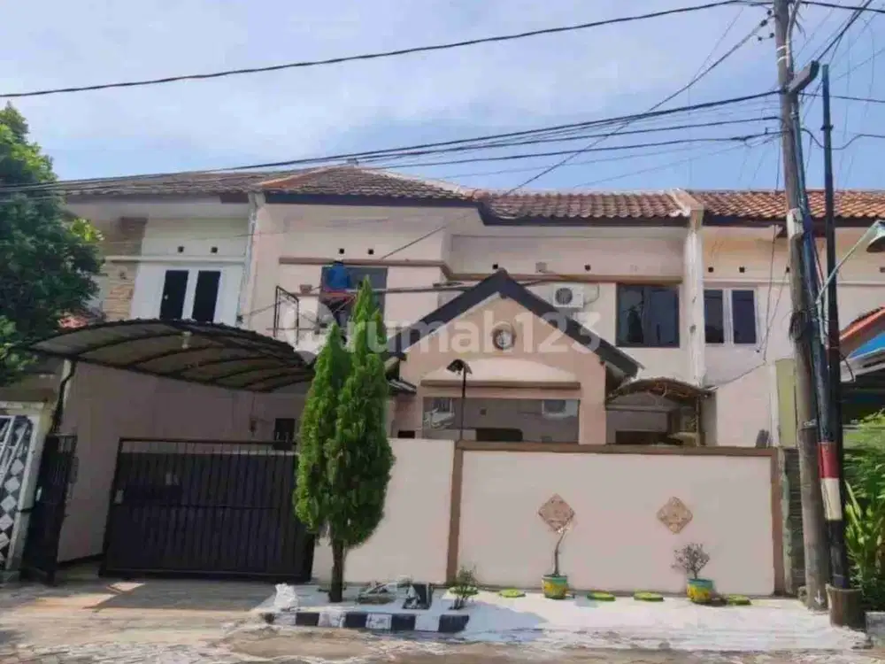 DIJUAL RUMAH BABATAN PILANG 2 LANTAI ROW JALAN LEBAR JUAL CEPAT