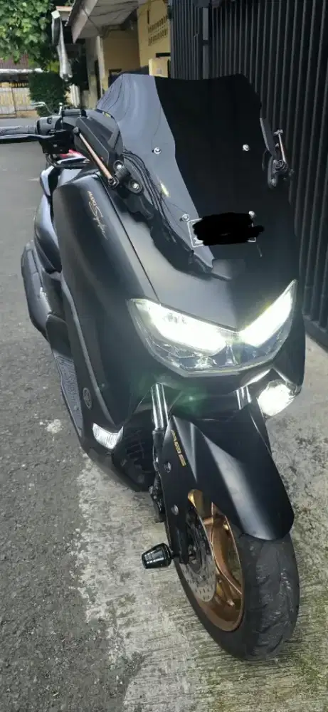 New Nmax Connected tahun 2021 warna Hitam Doff