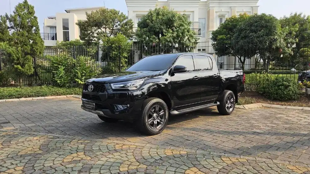 Toyota Hilux 2.4V AT Nik 2024 LOW KM 100% Full Original