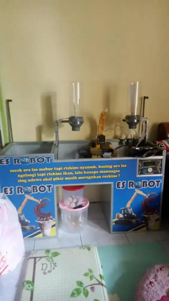 Gerobak es robot viral