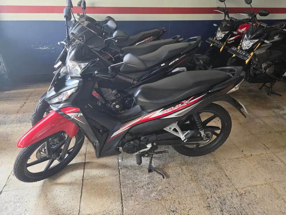 Revo x cw fi injeksi hitam merah 2023 gbm kredit // tunaib