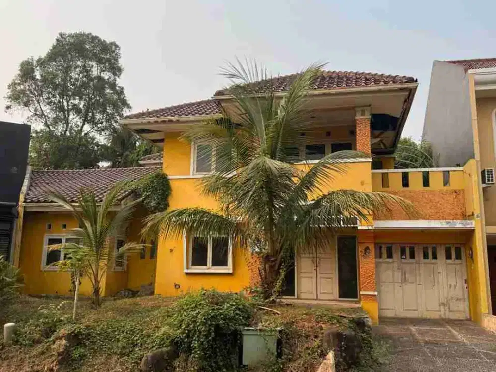 Dijual Rumah Tua hitung tanah Giri Loka