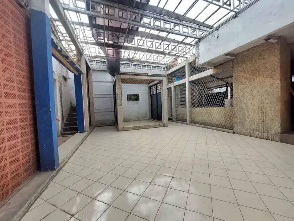 Jual cepat BU Harga dibawah pasaran  Tempat usaha di jl. Raya Ciburuy Padalarang Bandung Barat