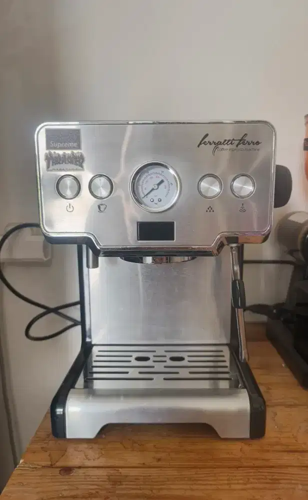 Mesin coffee ferratti ferro