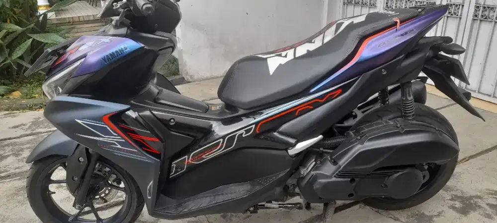 Yamaha Aerox 2023 standard