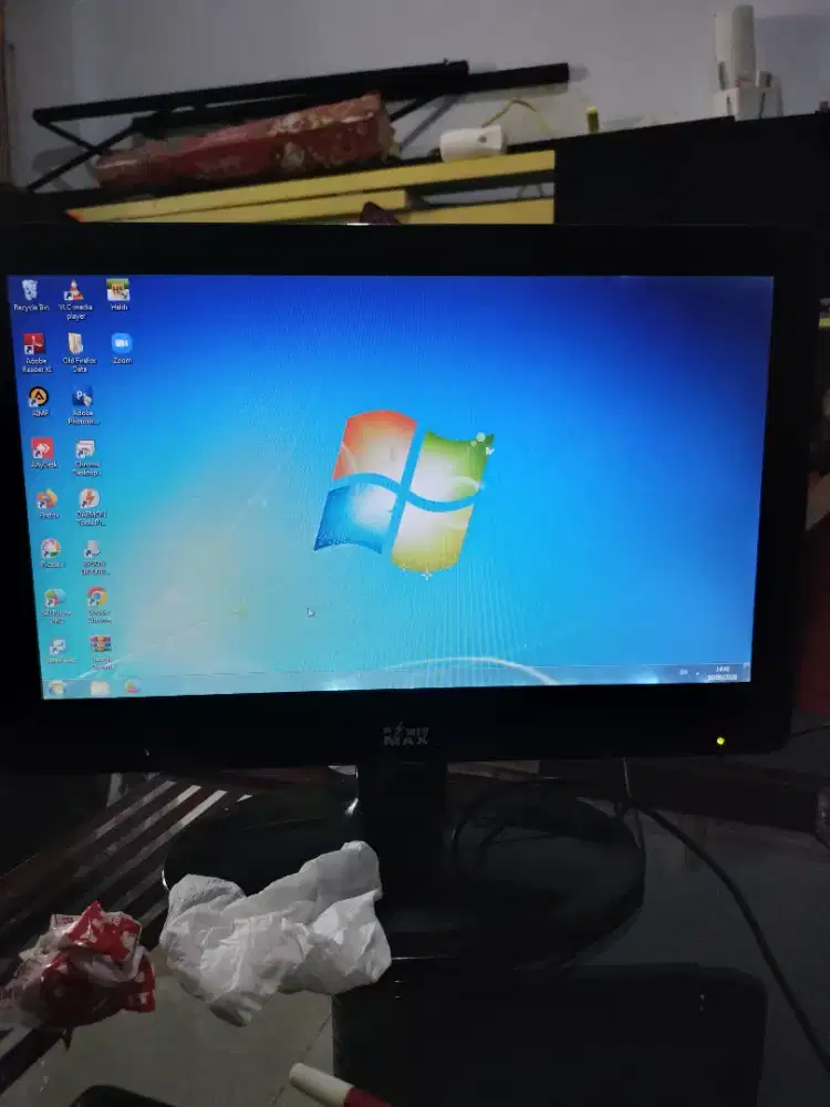 Jual monitor power max 16inch, baca deskripsi