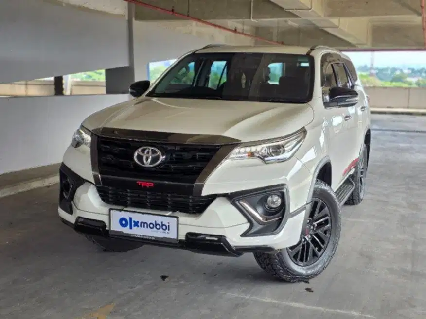LOW DP Toyota Fortuner 2.4 VRZ TRD Solar-AT 2020 EJE