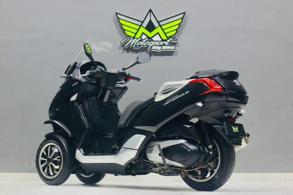Peugeot Metropolis 400i 2017 ADV 750 T-MAX MP3 250 500 GTS 300