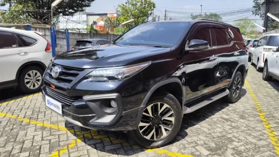 DP MURAH Toyota Fortuner 2.4 VRZ TRD Solar-AT 2018  CAHAD