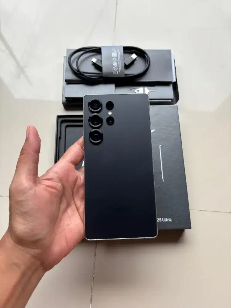 SAMSUNG GALAXY S25 ULTRA 12/256GB SEIN RESMI INDONESIA – SECOND